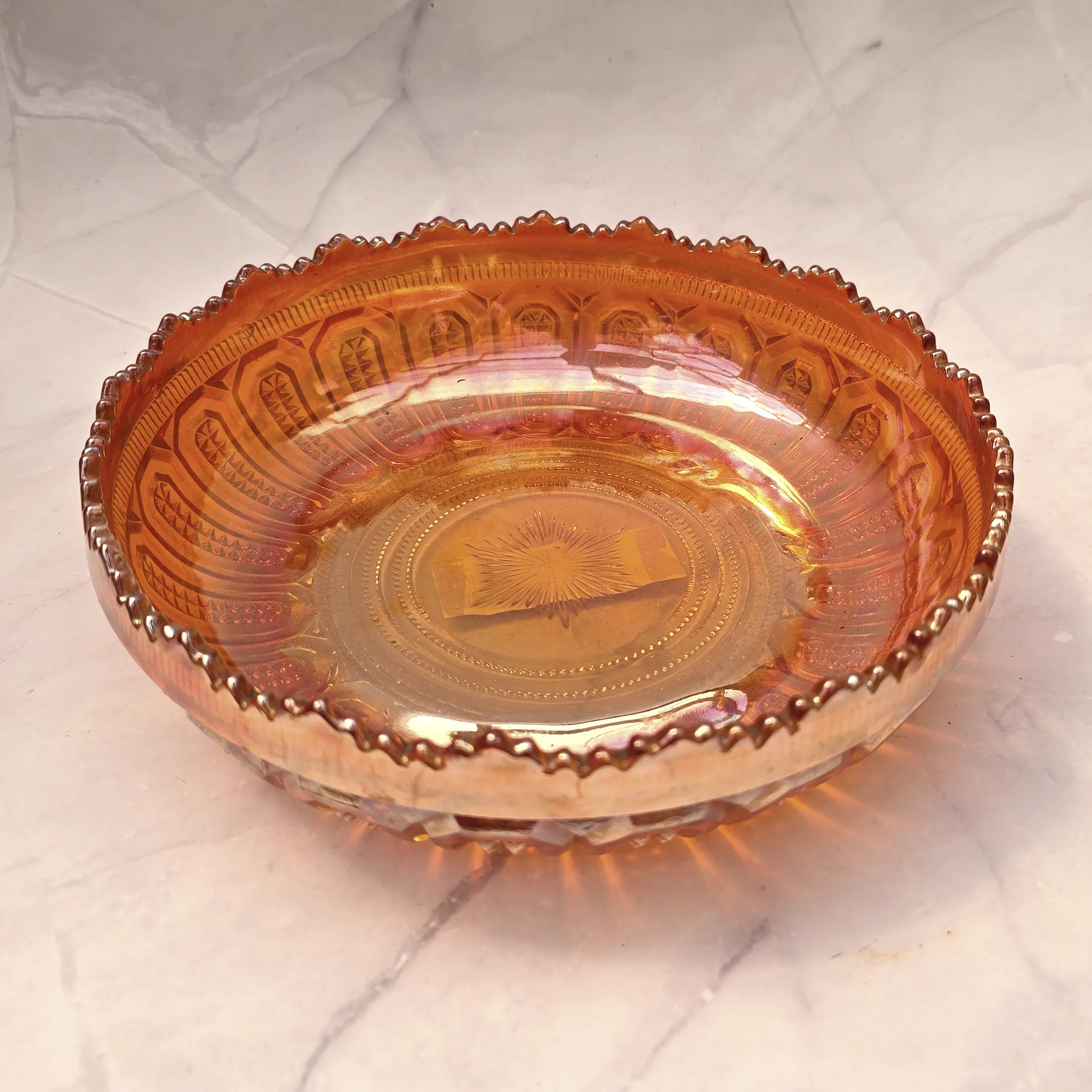 Carnival Glass schaal