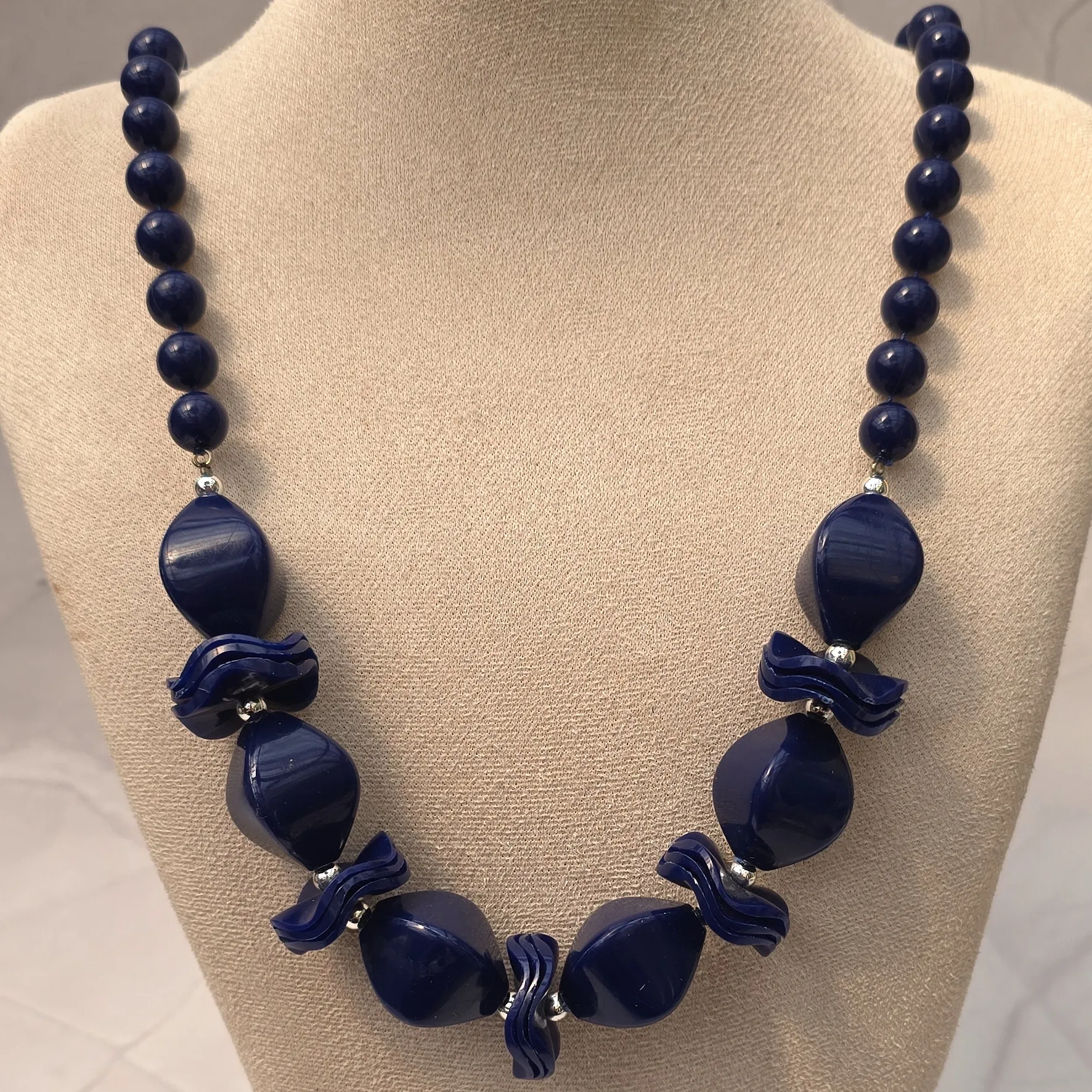 Vintage ketting donkerblauw